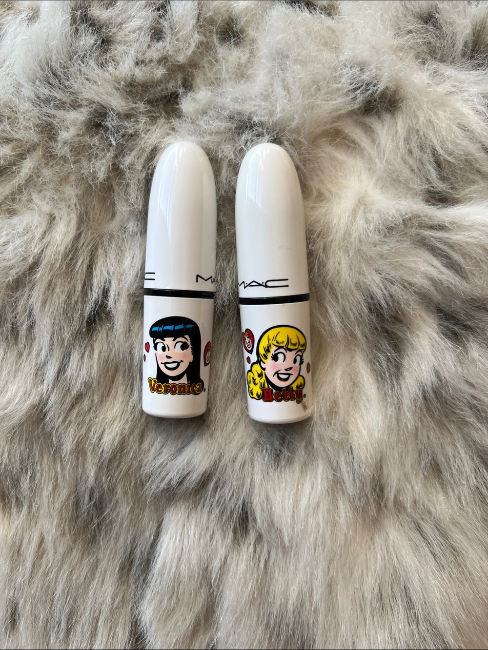 MAC Cosmetics Archie Comics Veronica & Betty Lipsticks 2013 RARE